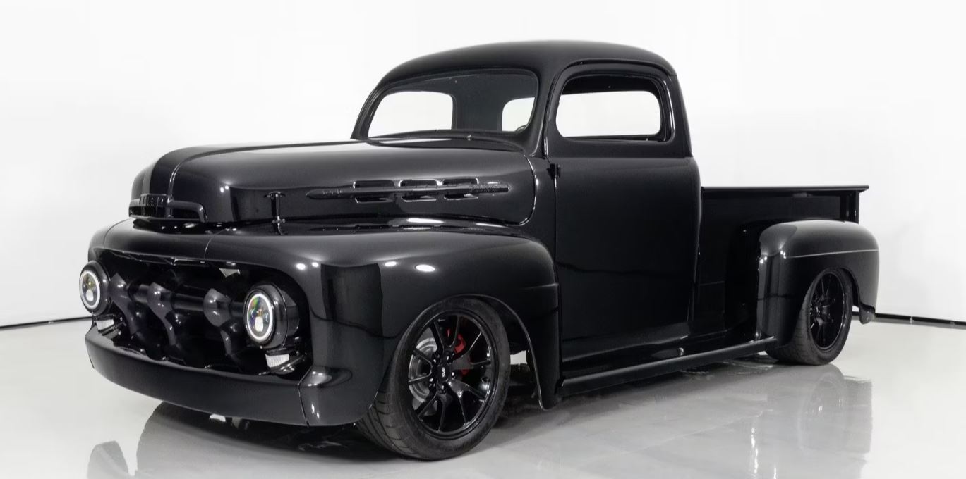 10 Classic Ford Pickups Modified To Perfection 16.JPG