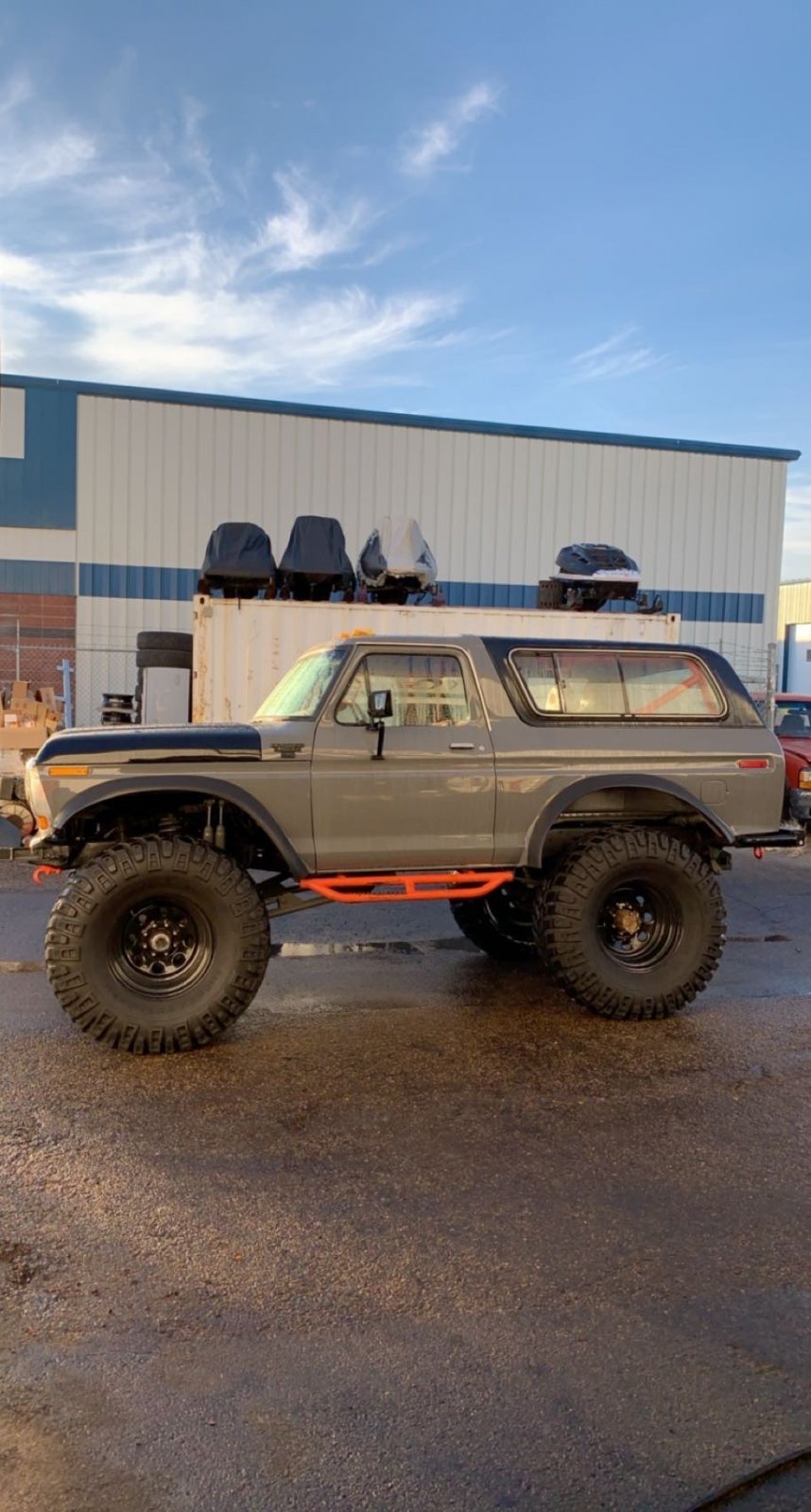 16 Year Old Built His Dream Ford Bronco 8.jpeg