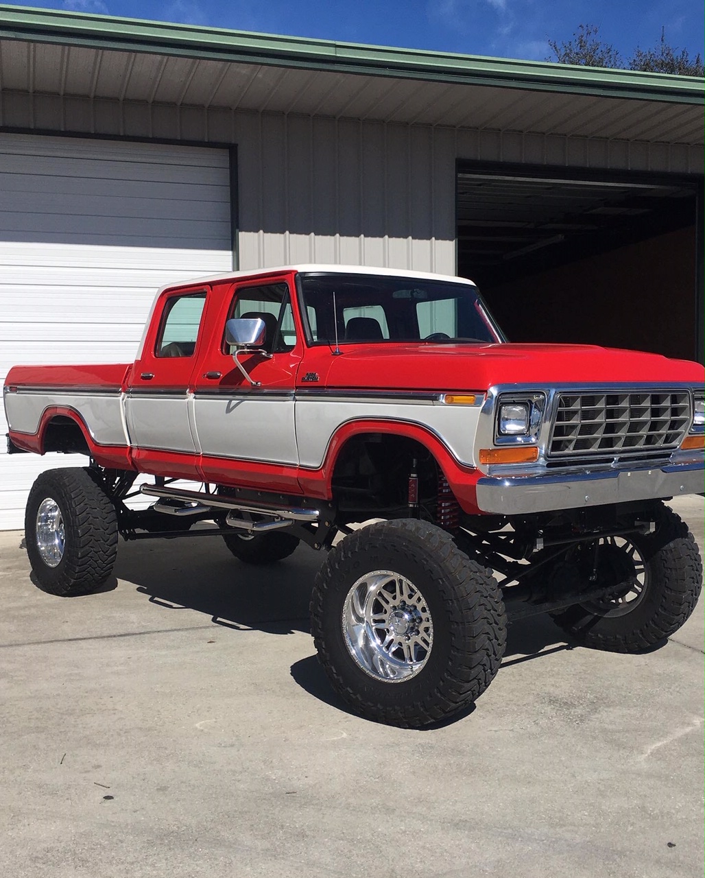 17 Year Old Built His Dream Truck 1977 Ford F250 Crew Cab 7.3L 8.jpeg