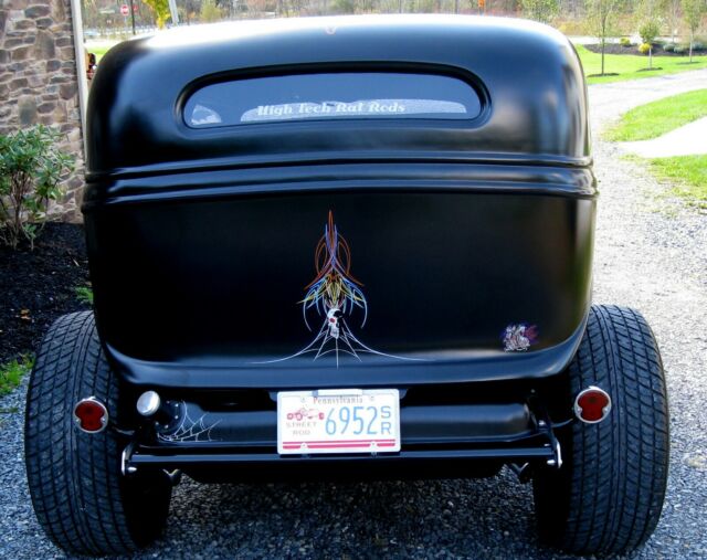 1934 Ford Tudor Street Rod Pro Build  12.jpg