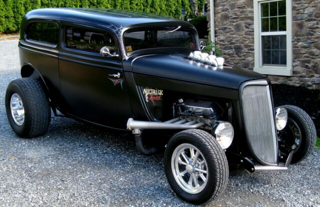 1934 Ford Tudor Street Rod Pro Build  13.jpg