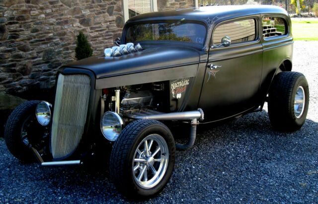 1934 Ford Tudor Street Rod Pro Build  2.jpg