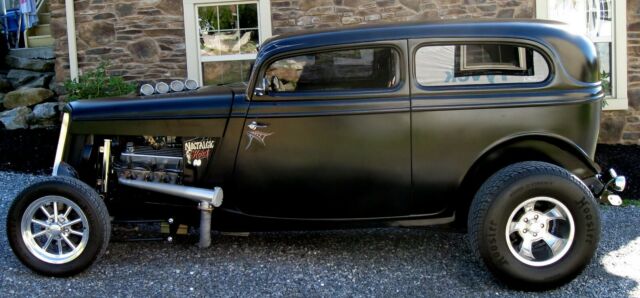 1934 Ford Tudor Street Rod Pro Build  6.jpg