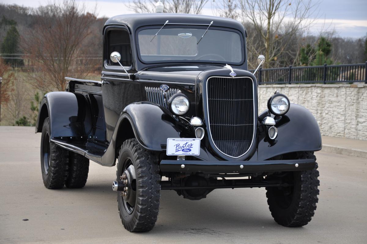 1935 Ford Pickup 4x4 Dually 3.jpg