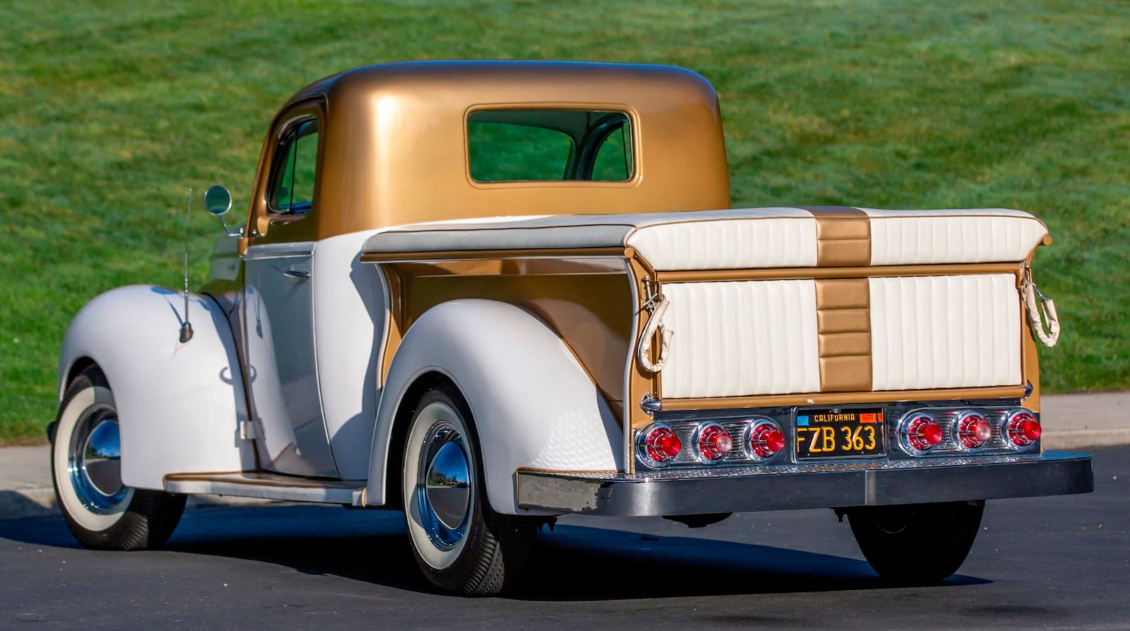 1937 Ford Freighter Pickup Gold Pearl 2.JPG