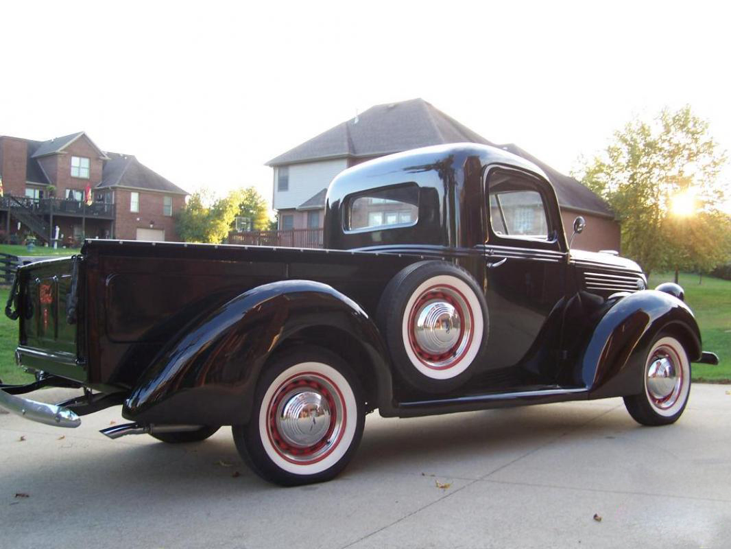 1939 Ford Pickup Truck Flathead V8 And 3 Speed 7.jpg