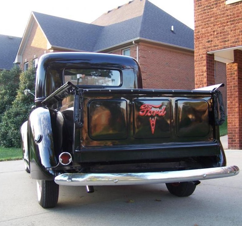 1939 Ford Pickup Truck Flathead V8 And 3 Speed 8.jpg