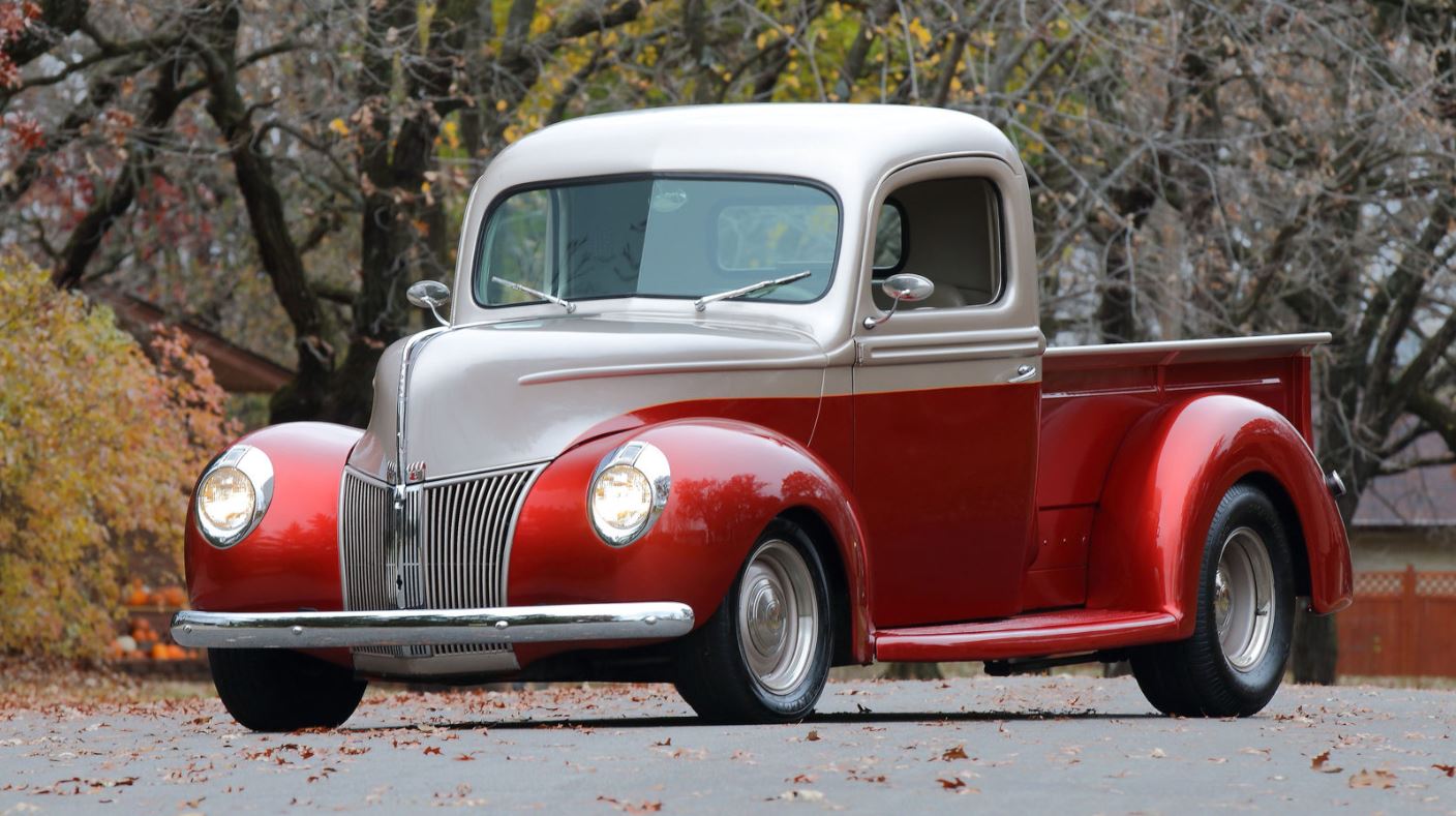 1940 FORD CUSTOM PICKUP 4.JPG