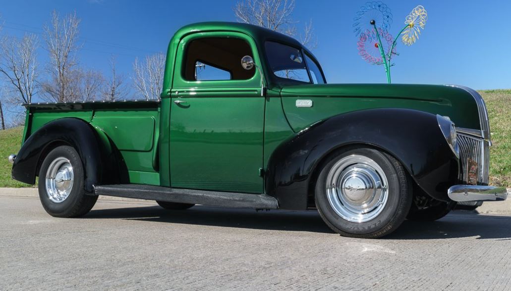 1940 Ford Pickup Truck with a 302 C.I. Ford V8 5.JPG