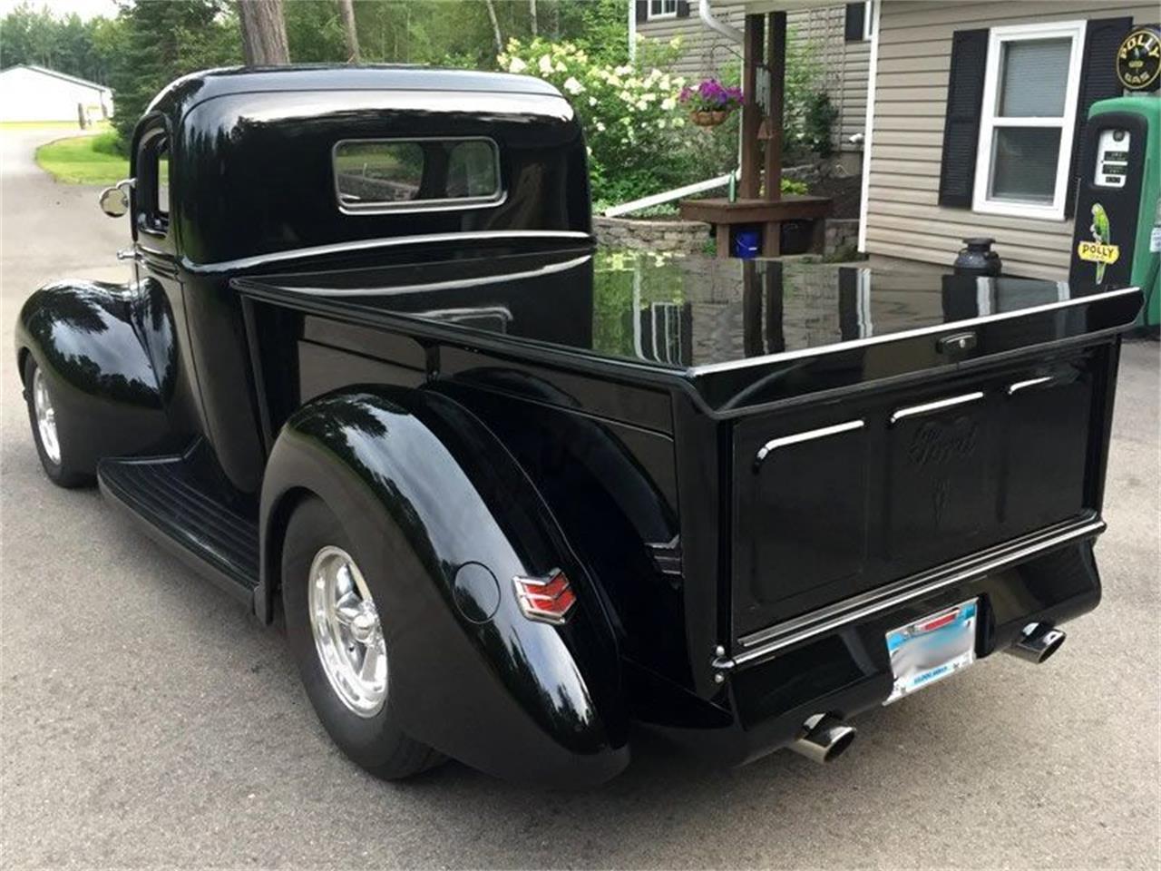 1940 Ford Pickup With a 289 HiPo 4.jpg