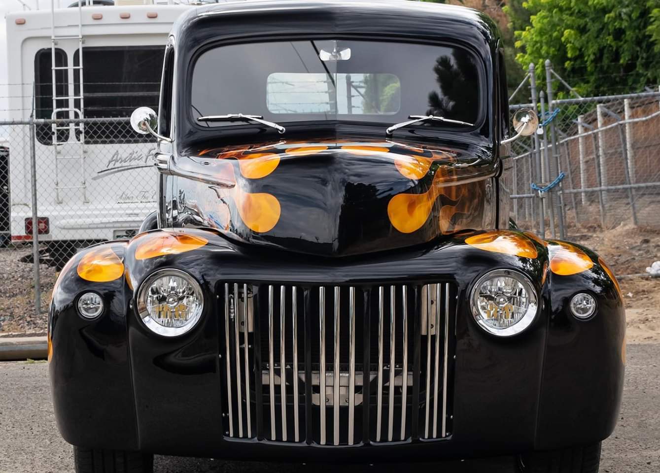 1946 Ford Pickup Truck With 535 HP 8.jpg