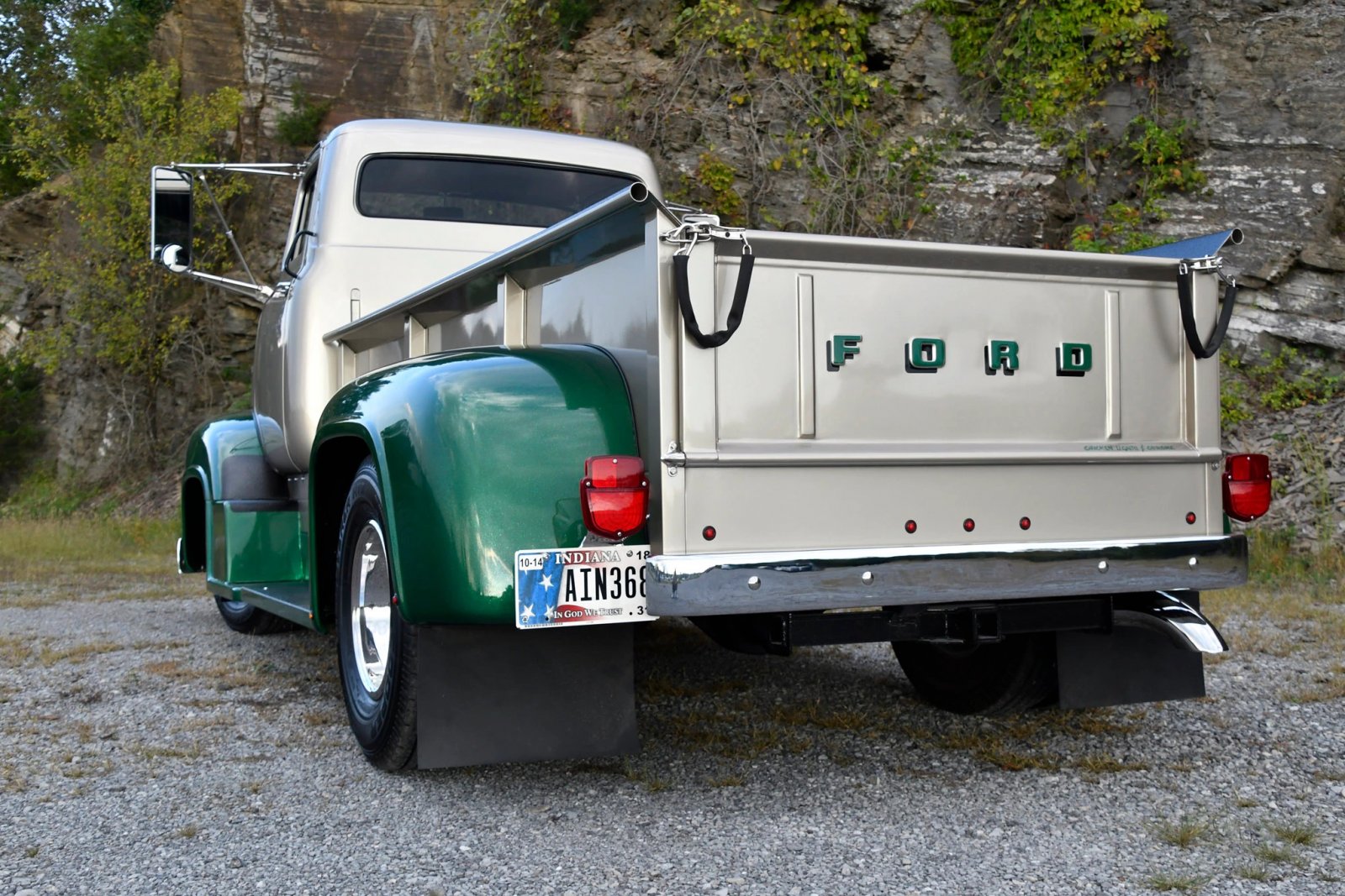 1956 Ford C 600 COE 5.9L 2.jpg