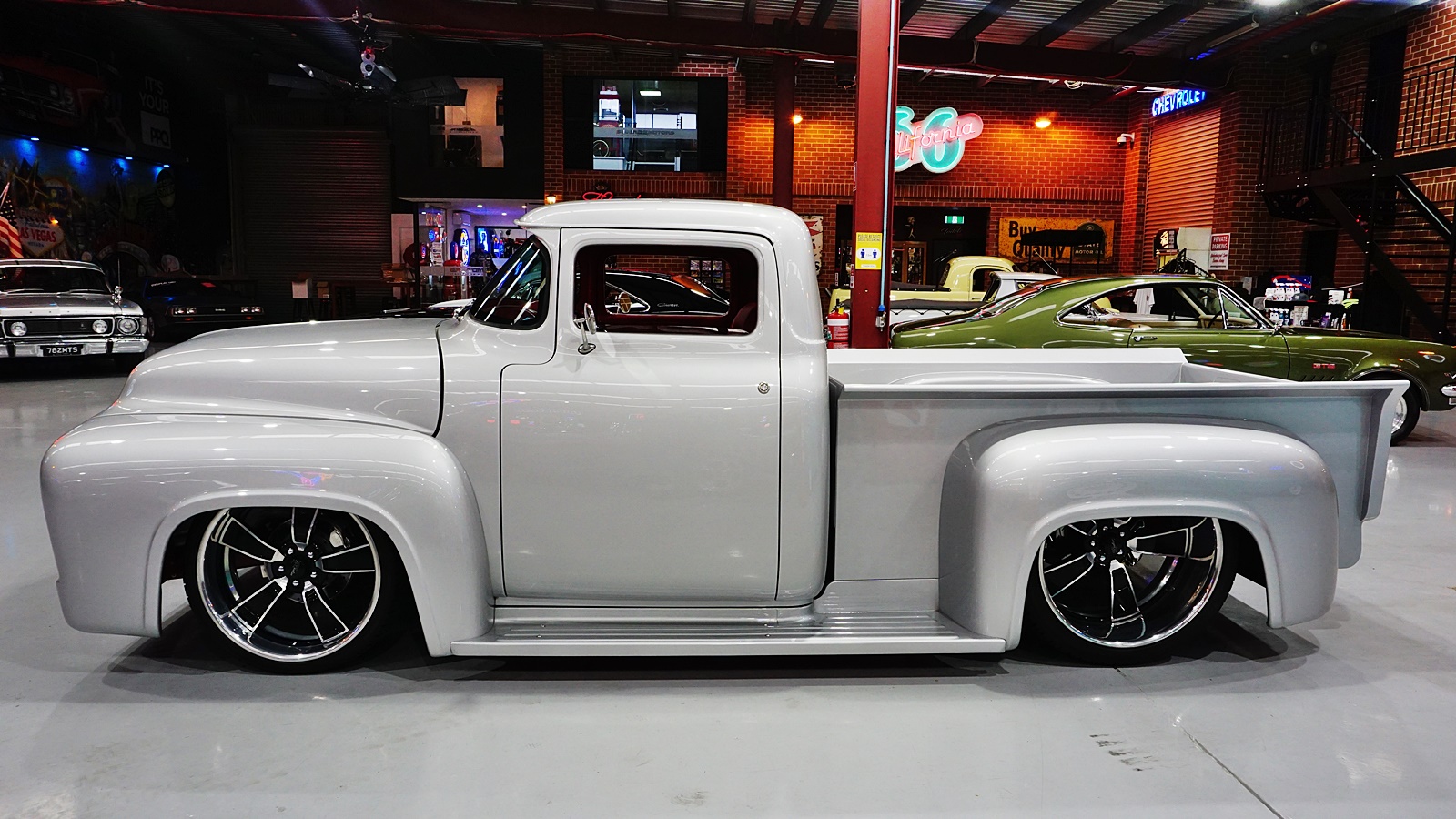 1956 Ford F100 Powering The Beast is a 600ci 800hp Big Block Ford V8 9.jpg