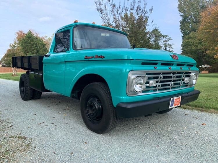 1963 Ford F-100 390FT Big Block 4 Speed 3.jpg