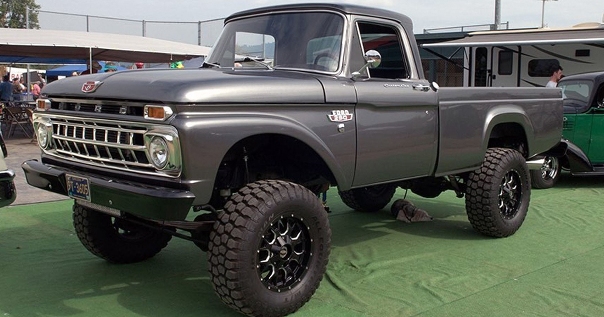 1965 Ford F-250 Cummins 12 Valve Diesel 2.jpg