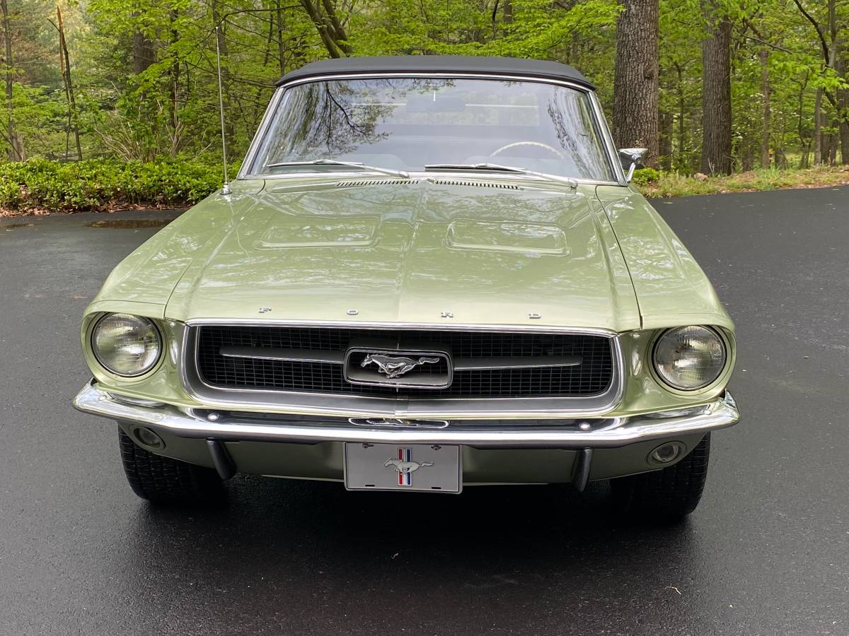 1967 Ford Mustang Convertible Lime Gold 2.jpg