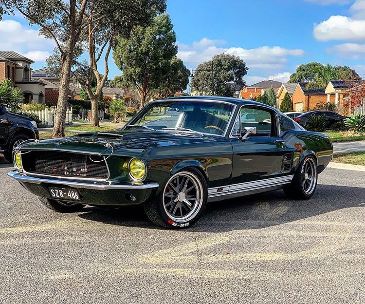 1967 Ford Mustang Fastback Dark Moss Green 10.jpg