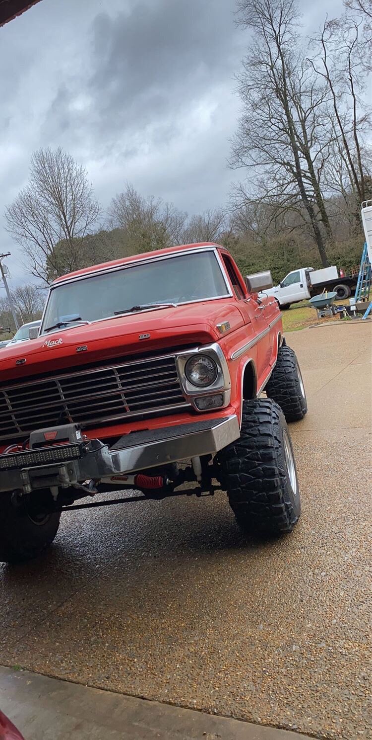 1968 Ford F100 With a 460 4x4 7.jpg