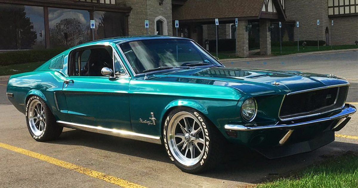 1968 Ford Mustang Fastback Pacific Green 3.jpg