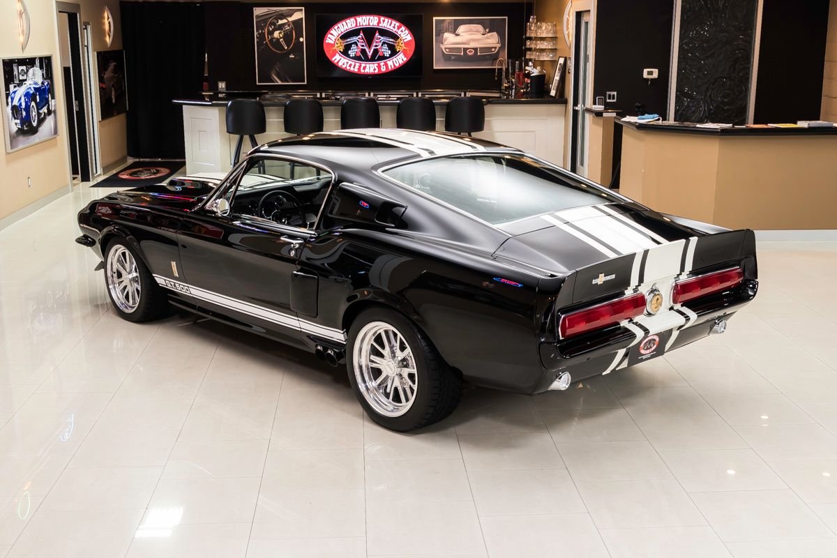 1968-ford-mustang-fastback-restomod (3).jpg