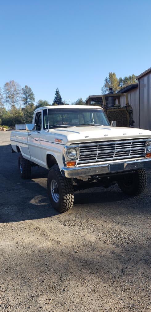 1969 Ford F-250 Highboy 4x4  3.jpg