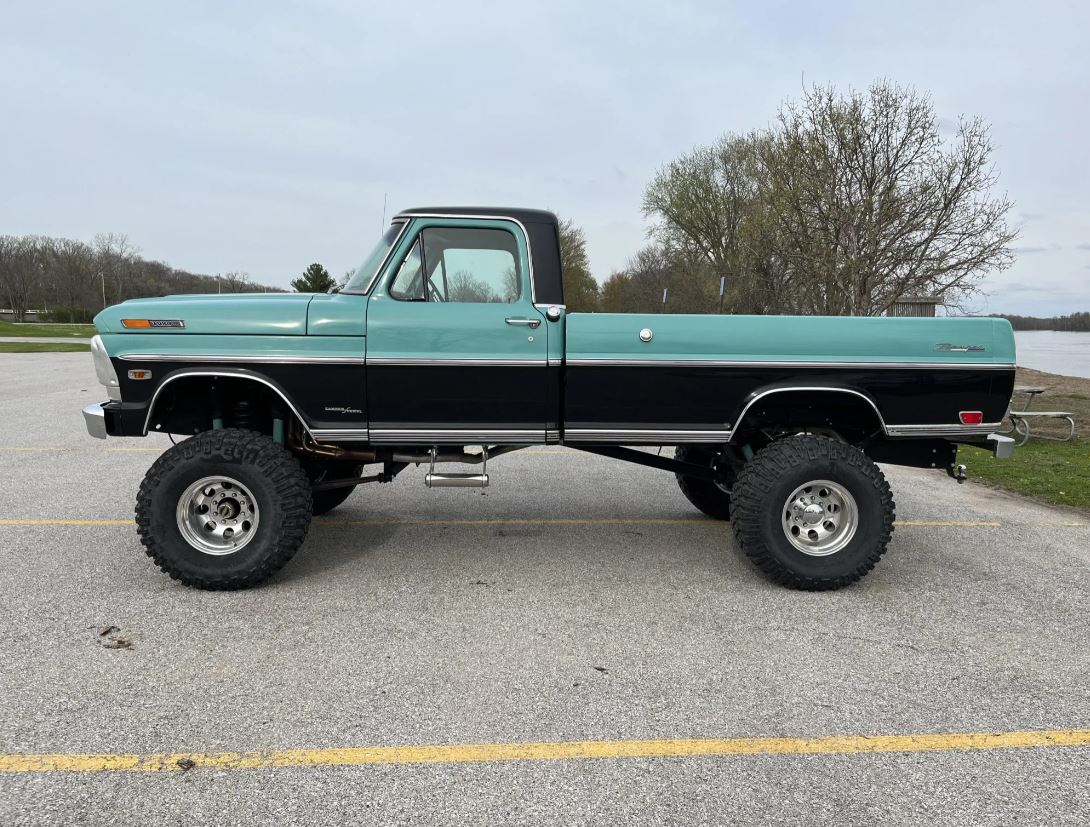 1969 Ford F-250 Ranger 4×4 3.JPG