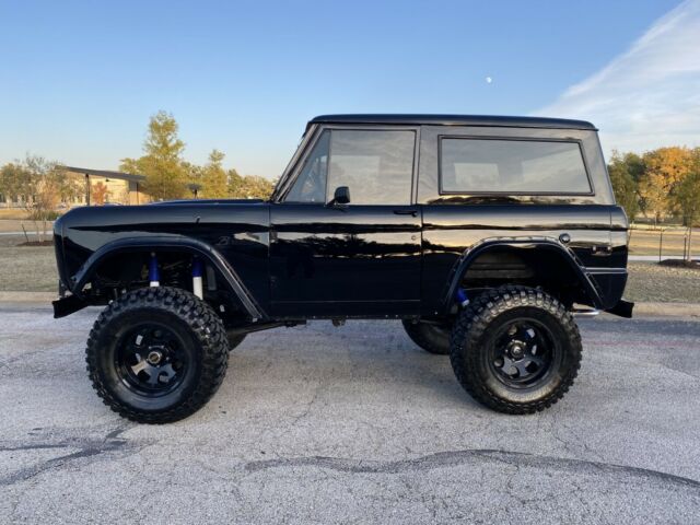 1970 Ford Bronco 4x4 For Sale 4.jpg