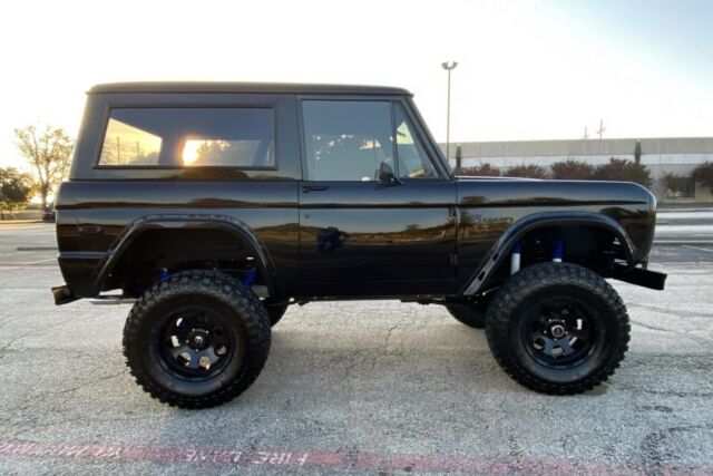 1970 Ford Bronco 4x4 For Sale 5.jpg