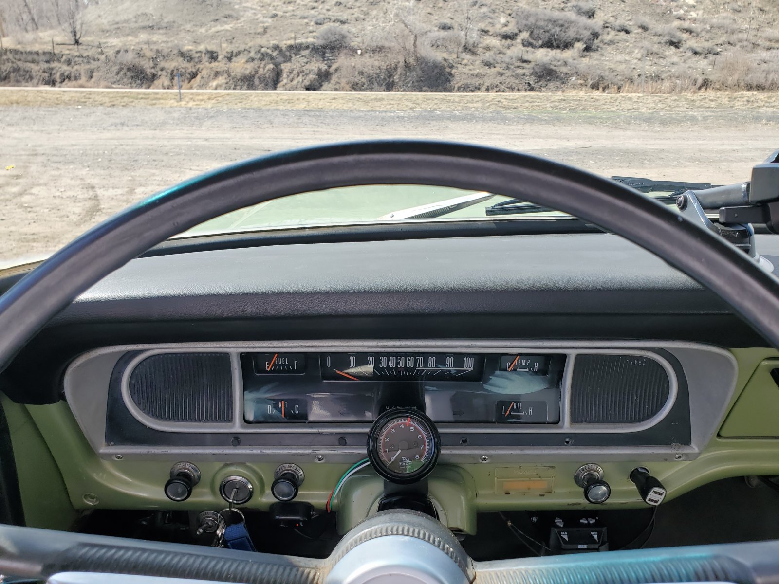 1970 Ford F-250 4x4 Powered By a 460 V8, Boxwood Green 6.jpg