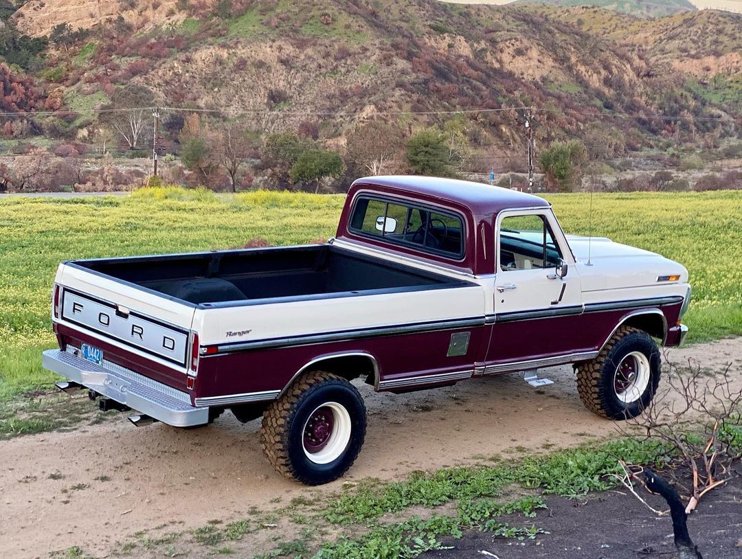 1971 Ford F-250 Highboy 4x4 10.jpg