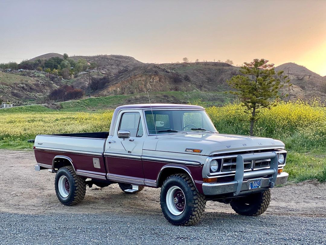 1971 Ford F-250 Highboy 4x4 2.jpg