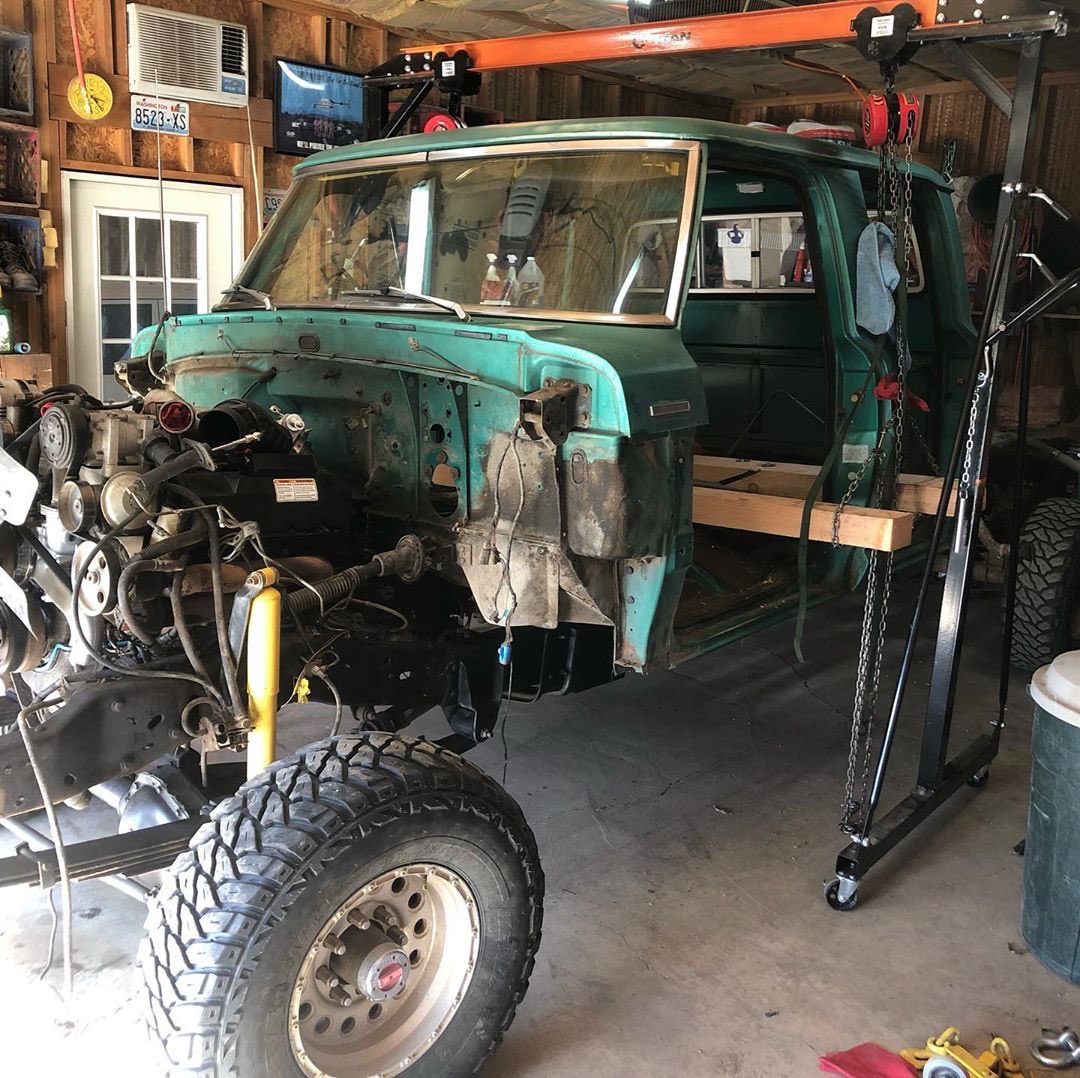 1972 Ford Crew Cab Sitting On A 95 F350 Frame 7.3 Powerstroke 4.jpg