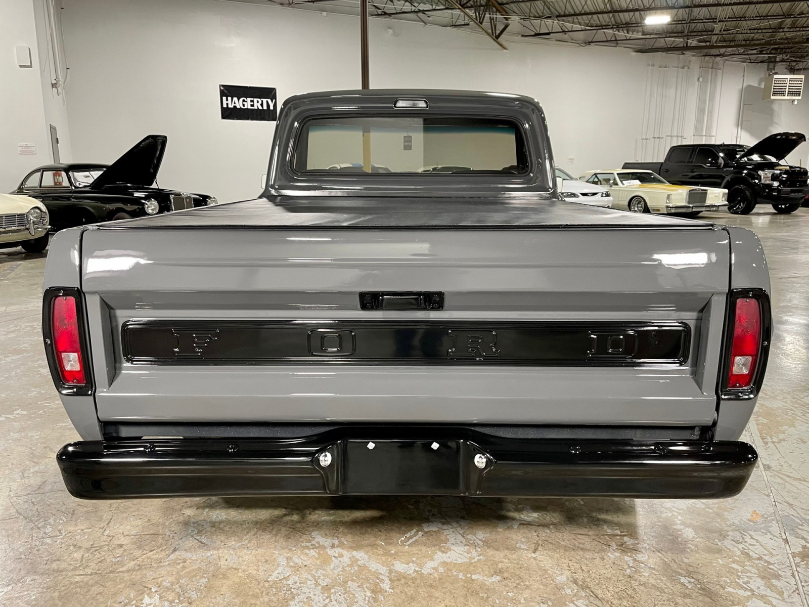 1972 Ford F100 With a 5.0L COYOTE V8 4.png