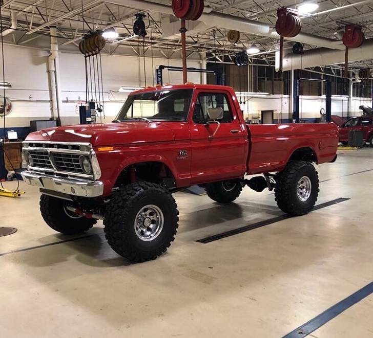 1973 Ford F-250 Highboy Custom 460 Cobra Jet Under The Hood 2.jpg