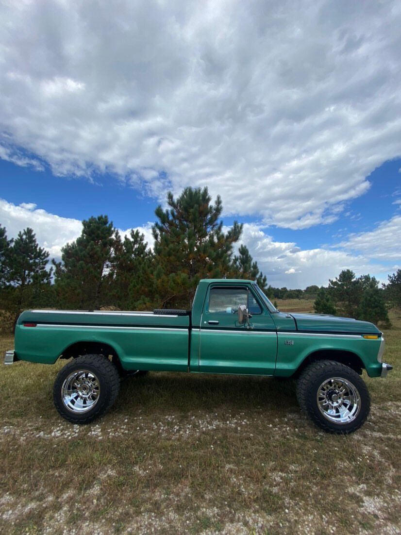 1974 FORD F-250 HIGHBOY TWO TONE 4X4 4.jpg