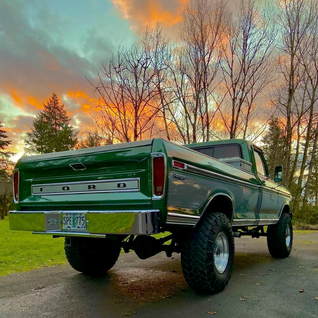 1974 Ford F-250 Highboy with a 390C6 3.jpg