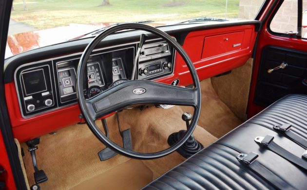 1974-Ford-F250-Highboy-Pickup-Photo-4-630x390.jpg