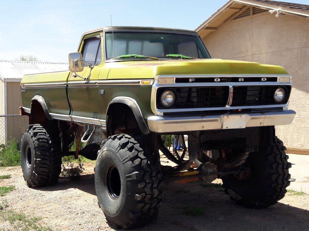 1975 Ford F250 Ranger XLT 460 Swapped 3.jpg