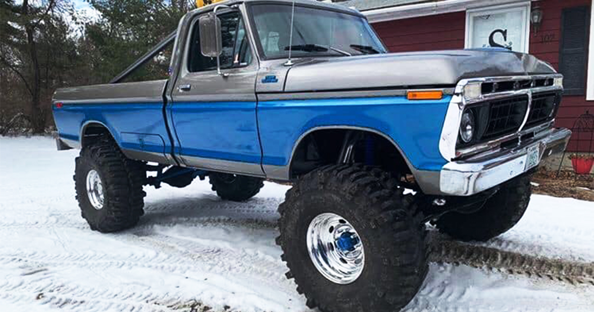 1976 Ford F-250 With a 390 FE 40-inch Boggers.jpg