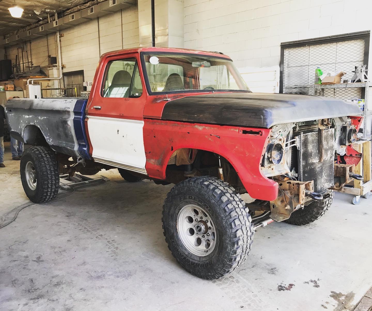 1976 Ford F150 With a 7.3L Powerstroke 3.JPG