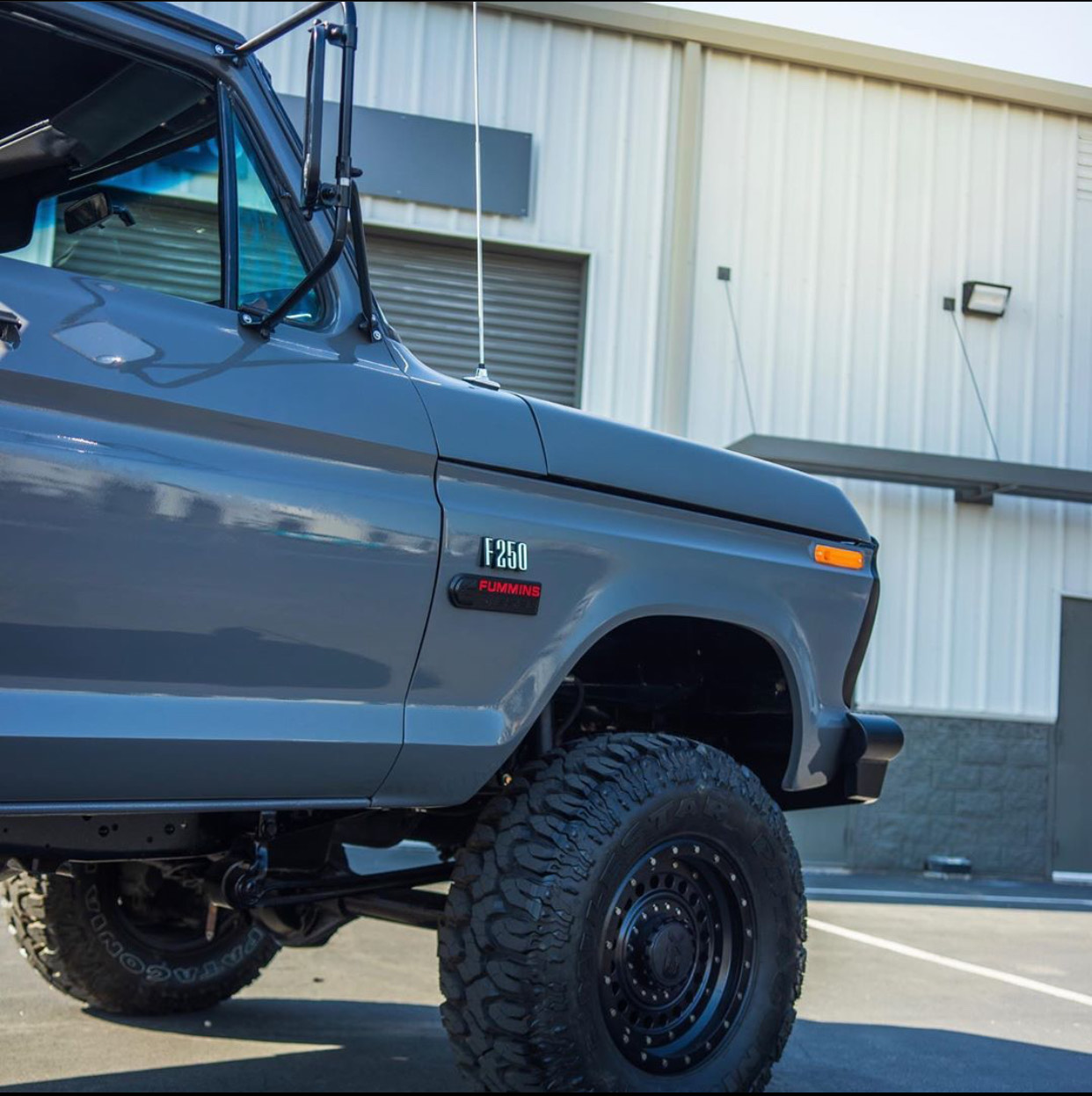 1976 Ford F250 Crew Cab Short Bed Leadfoot Grey 6.jpg