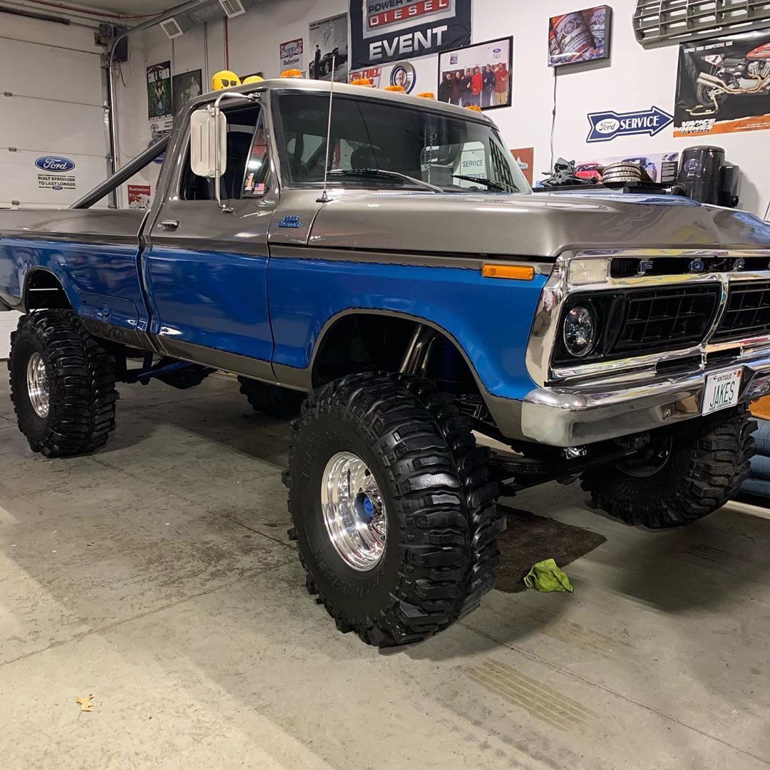1976 Ford F250 With a 390 FE on Boggers 4.png