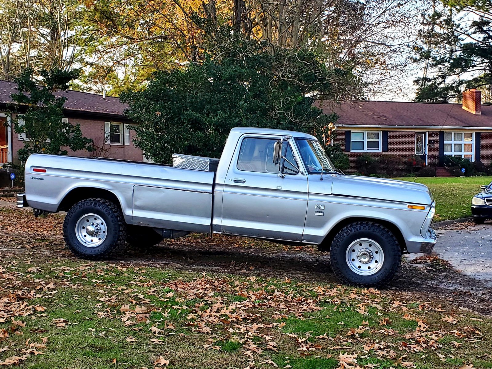 1976 Ford F350 Super Camper Special 5.jpg