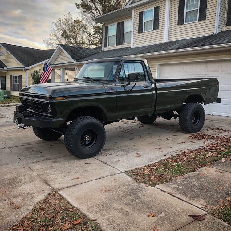 1977 Ford F-250 Highboy Swapped To 460ci 2.jpg