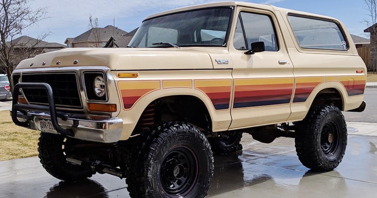 1978 FORD BRONCO WITH  A  351M 4x4.jpg