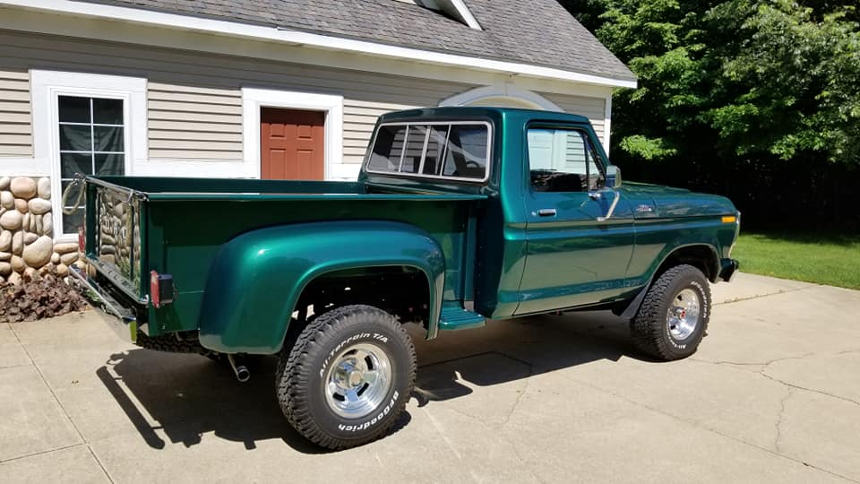 1978 Ford F-150 351M 4x4 Shortbox Stepside 4.jpg