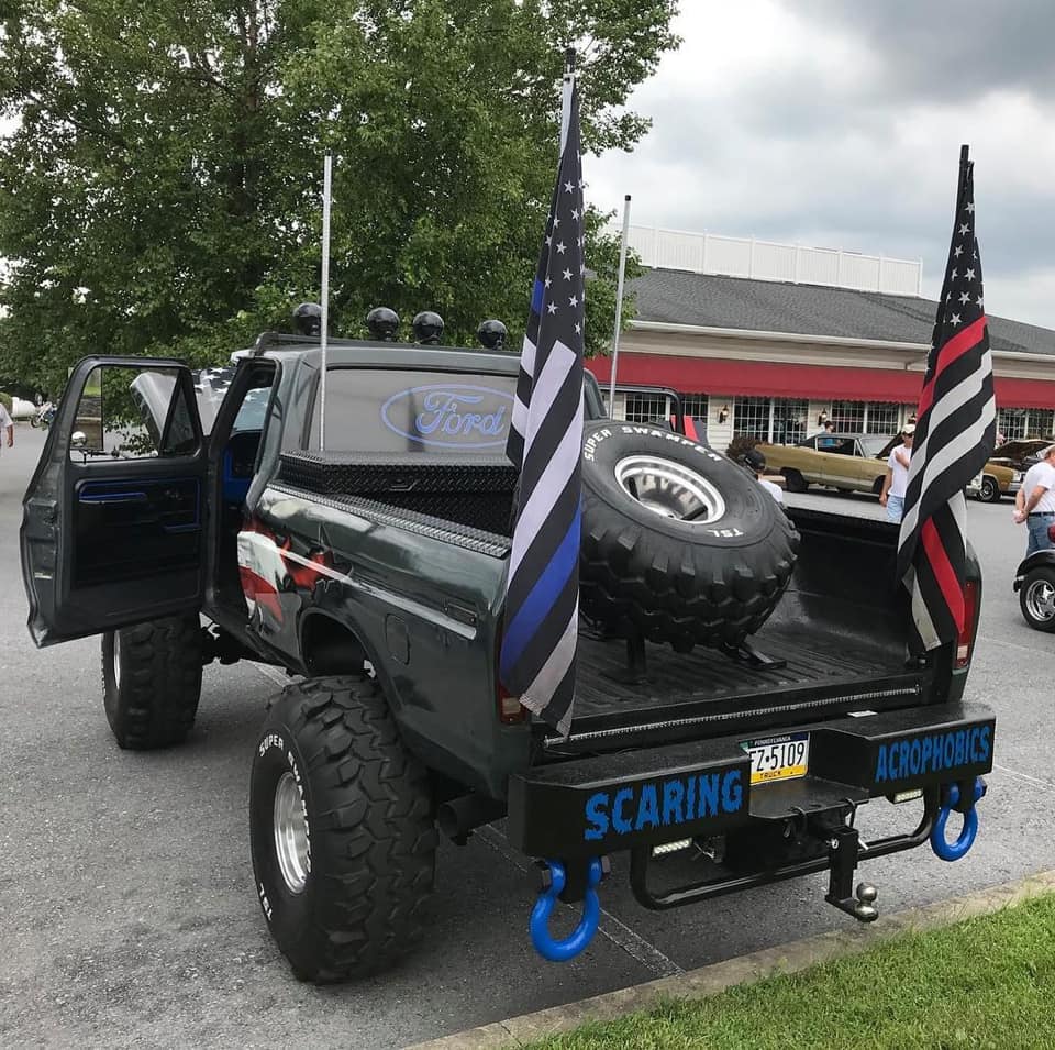 1978 FORD F-150 LIFTED ON 42's 32.jpg