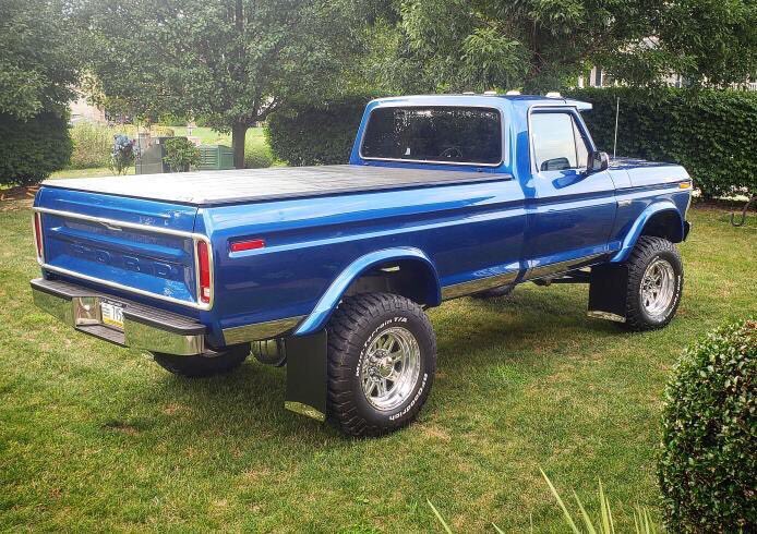 1978 Ford F-150 With a 460 4-Speed 4x4 12.jpg