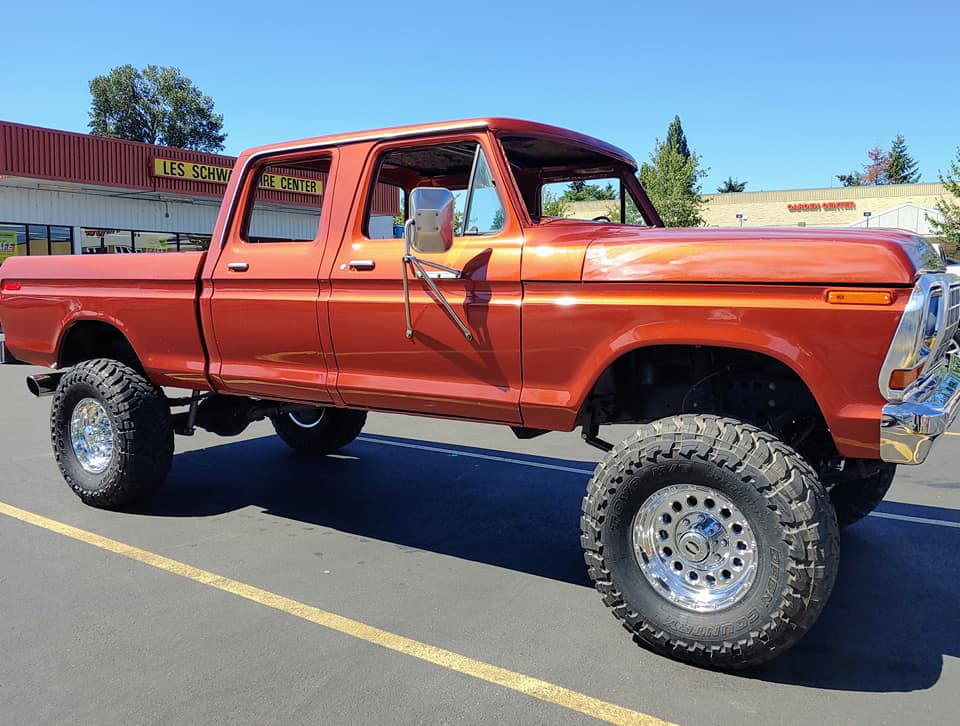 1978 Ford F-250 Crew Cab 4x4 2.jpg