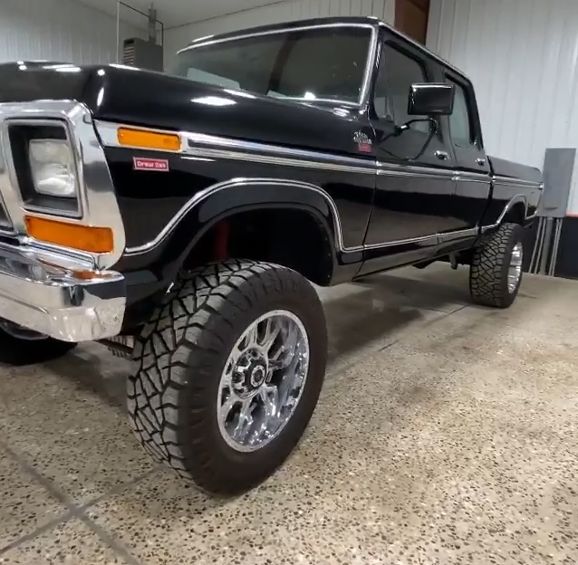 1978 FORD F-250 CREW CAB 4x4 - ( Video Sound On! ) 2.png